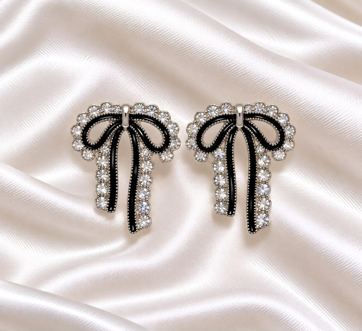 Black Bow Crystal Earrings – Elegant Rhinestone Ribbon Design